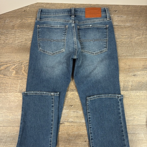 SOLD IN STORE Lucky Brand Sweet High Rise Straight Jeans 2/26A - Picture 4 of 11